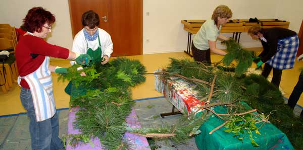 adventskranz_kirche.jpg adventskranz_kirche.jpg