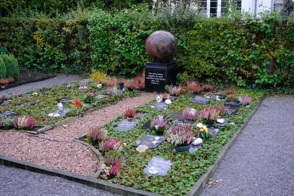 friedhof 3